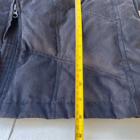 L.L.Bean women's black goose down quilted coat with a faux fur collar Size M - Picture 5 of 9